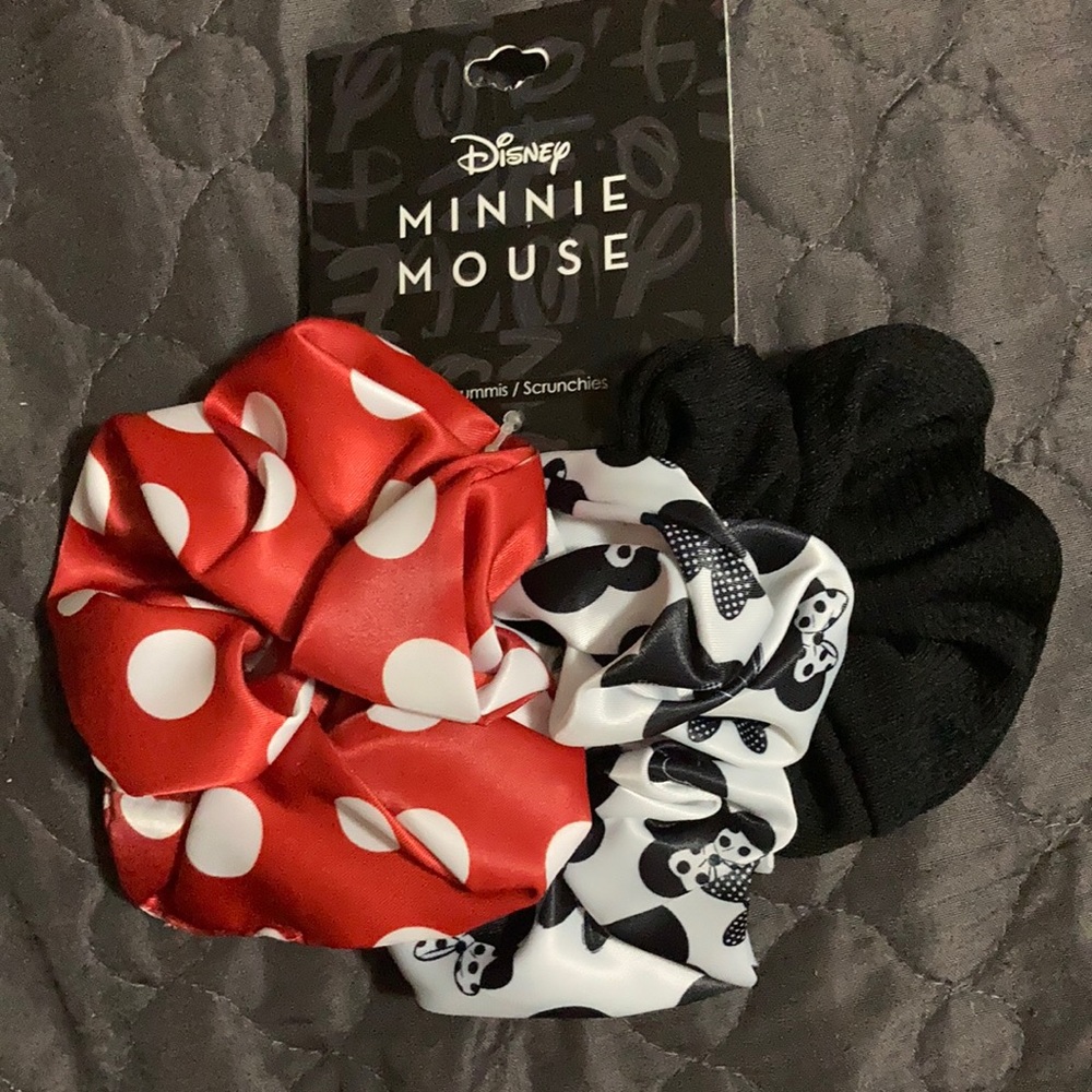 Disney Minnie Mouse hair scrunchies